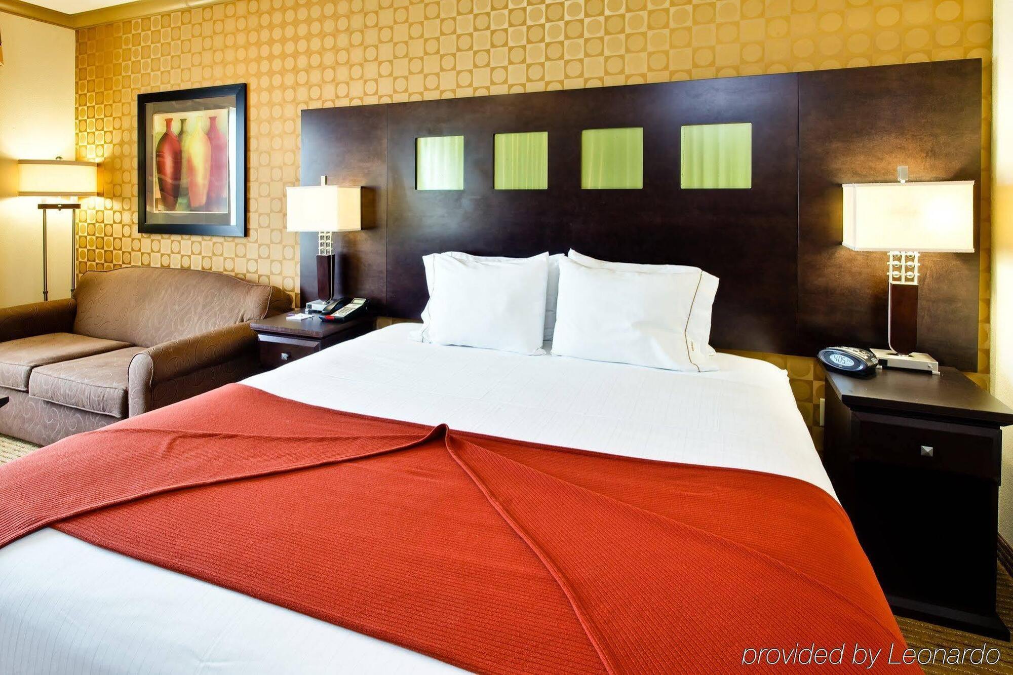 Holiday Inn Express Hotel & Suites Dallas South - Desoto, An Ihg Hotel מראה חיצוני תמונה